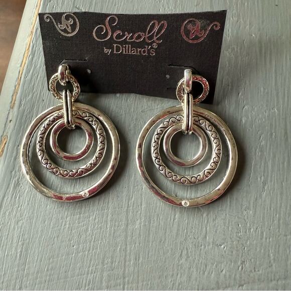 Scroll by Dillard Reversible Dangle Circle Earrings NEW - Picture 6 of 8